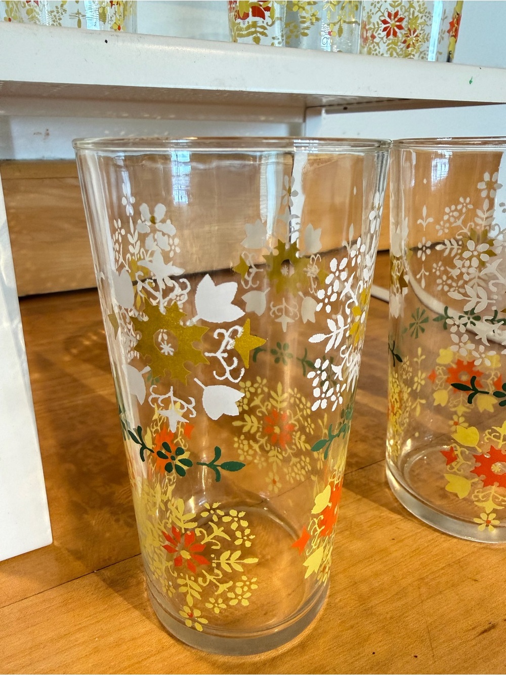 Vintage Floral Glass Tumbler Set - Yellow & Green Pattern (Set of 6) - Picture 2 of 6